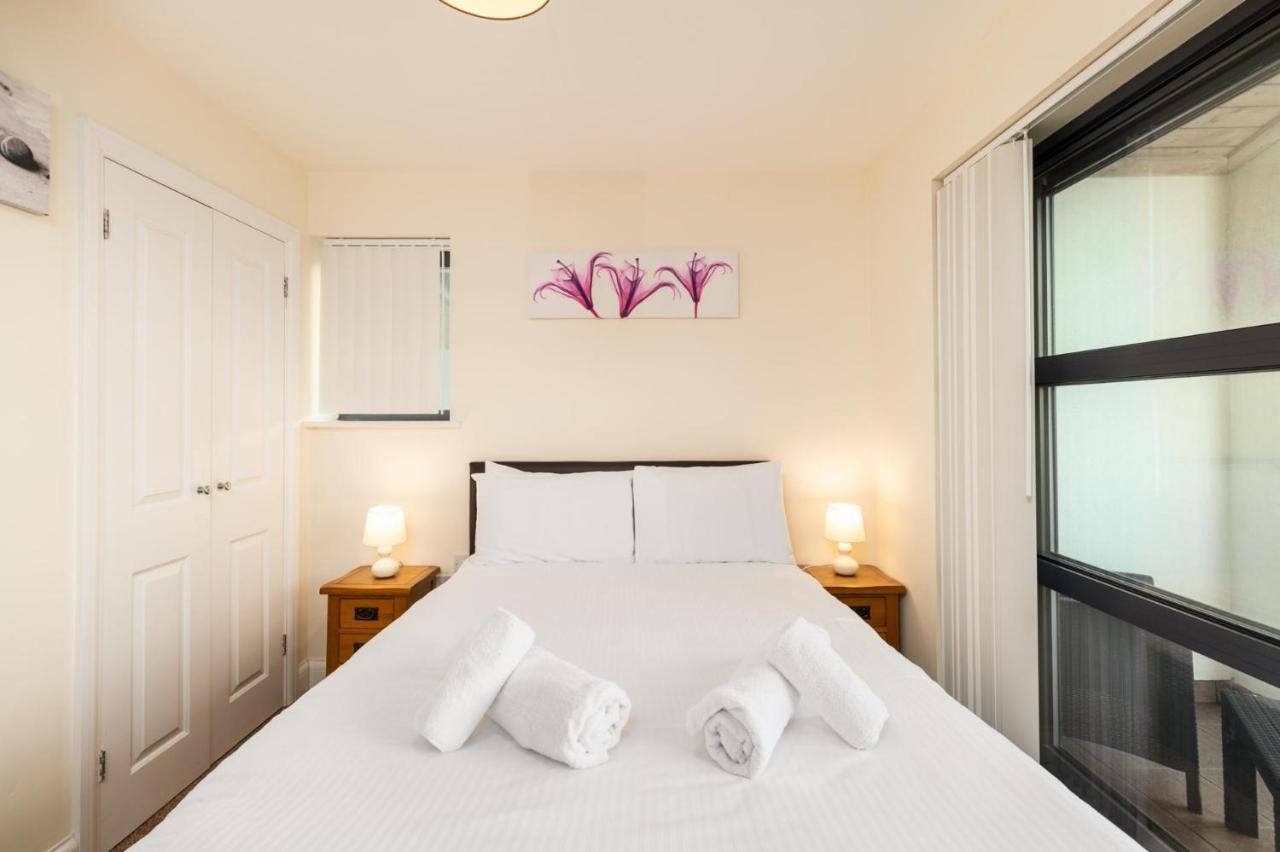 Stylish & Spacious 2Bd Apartment Westbeach Resort 比迪福德 外观 照片